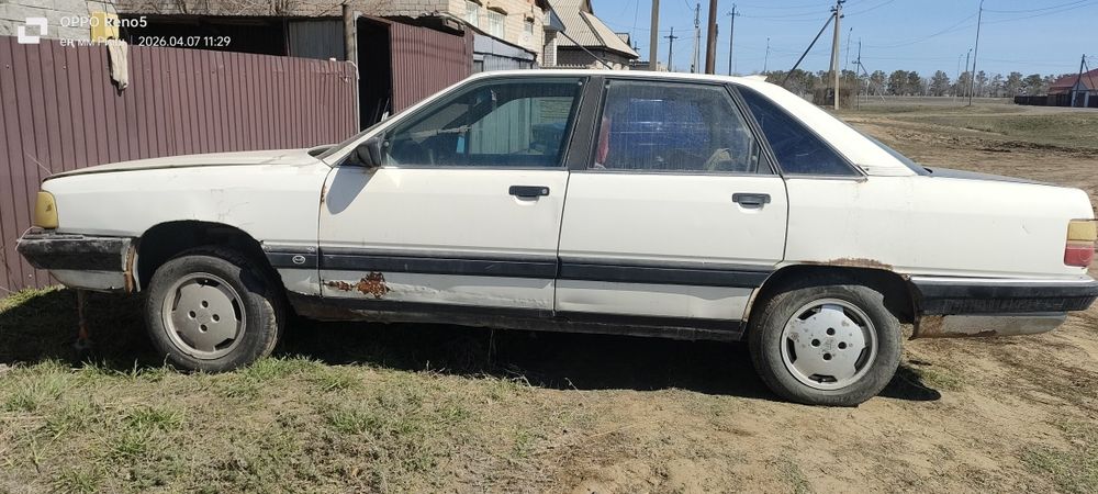 Продам Ауди 100 под восстановление