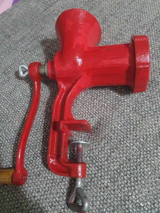 Masina de tocat nr.10 noua la cutie