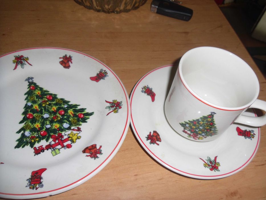 serviciu pt ceai si desert.model bradut