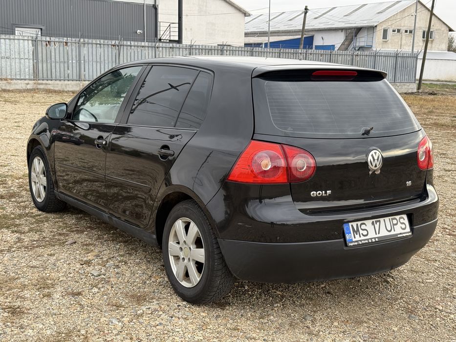 Golf 5 1.6 Benzina