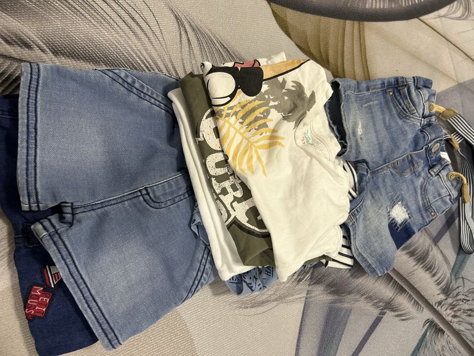Haine vara pentru bebelusi, body, pantaloni scurti, marimea 62/68