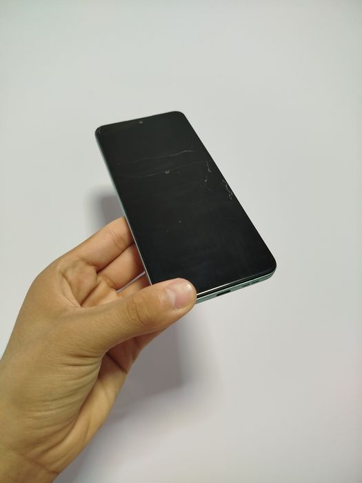 Redmi note 12 8/128gb sotiladi Продаю Редми ноте 12 8/128гб срочно