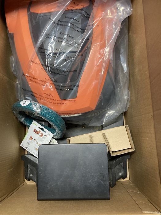 Robot de tuns gazonul