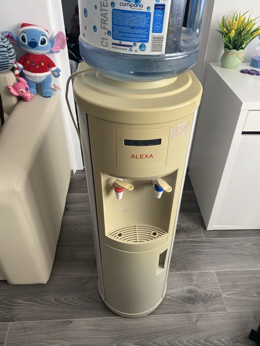 Dozator apa rece si cald cu mini frigider