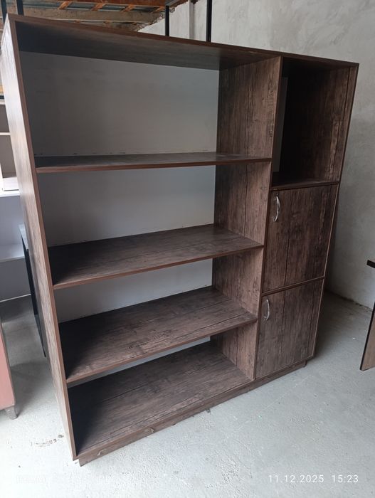 Продам офисный шкаф стеллаж