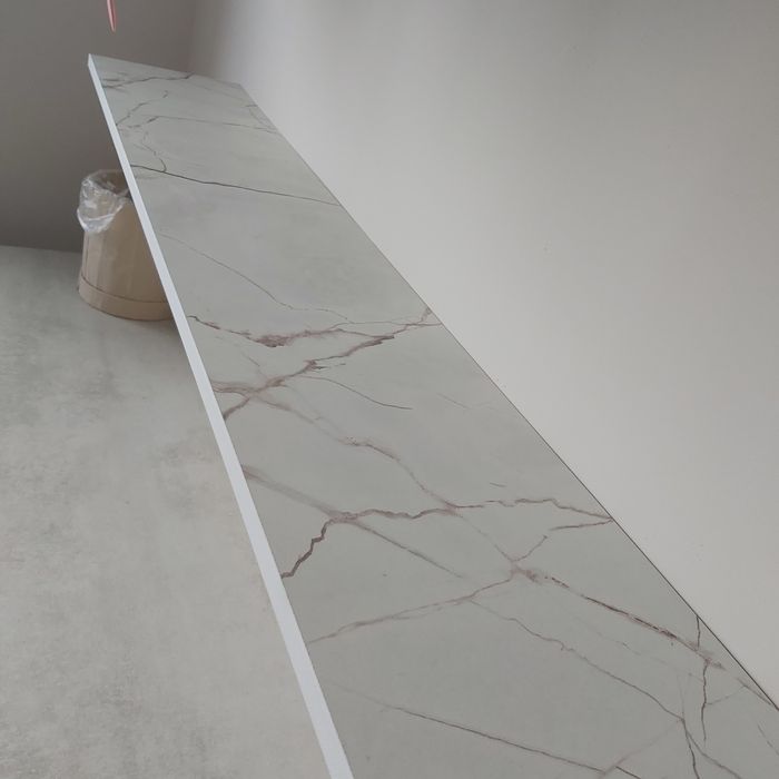 Подвесная белая полка