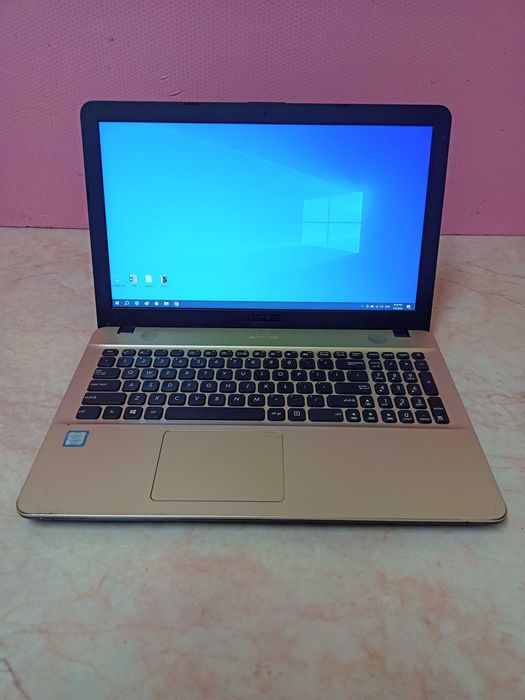 Laptopuri i3 - i5 foarte bune și ieftine