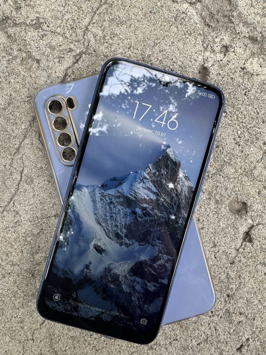 Продам телефон в илелаьном состоянии