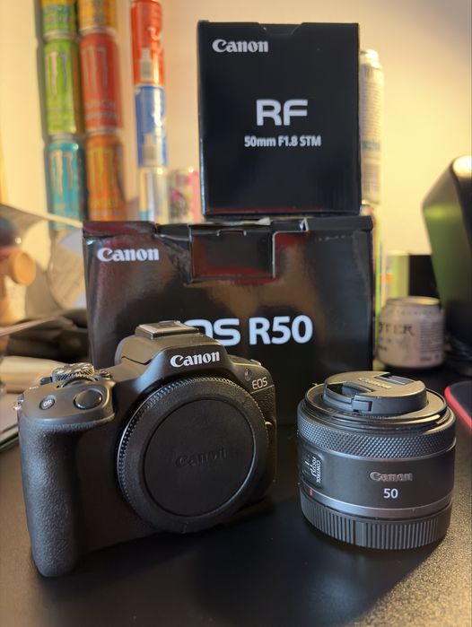 *Canon EOS R50 + obiectiv 50mm f/1.8 STM*