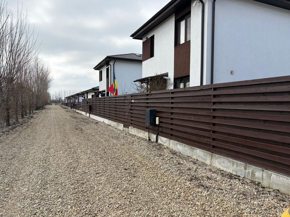 Ultimele loturi disponibile în cadrul unui cartier rezidențial dezvoltat și locuit
