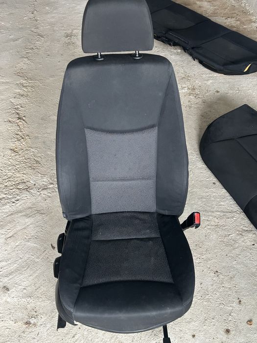 Черен салон за е90