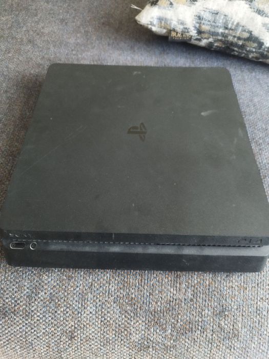 Ps4 slim на 900 gb