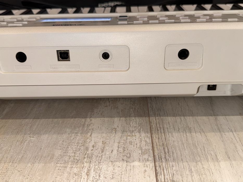 YAMAHA EZ-310 Синтезатор