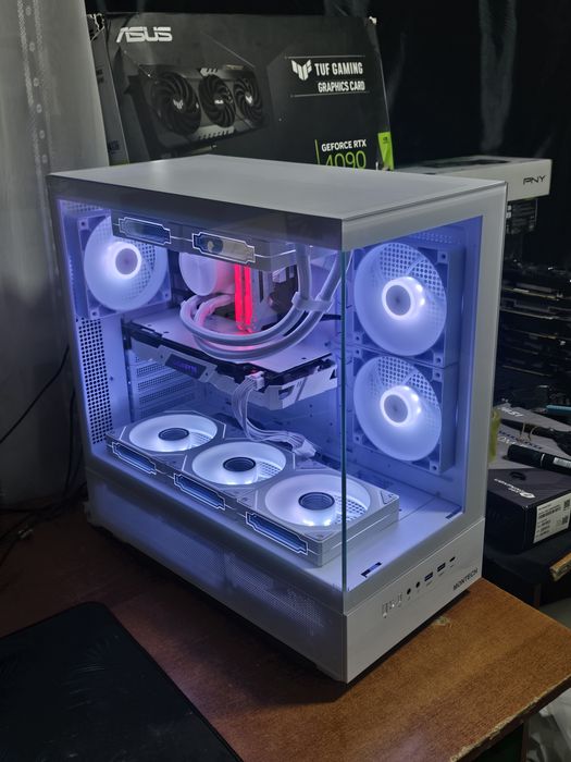 White Gaming PC — i7-8700 / RTX 2060 / 16GB RAM