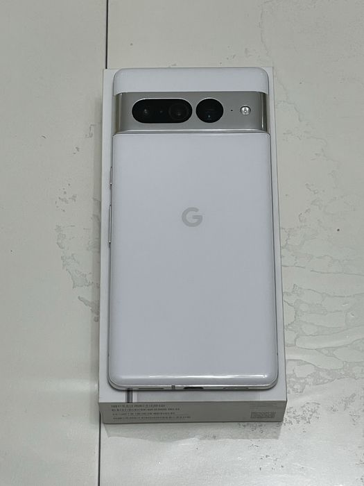 Продам телефон Google Pixel 7 Pro 256 GB
