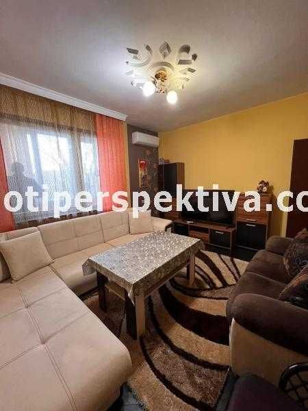 Продава се Тристаен апартамент в Пловдив, Христо Смирненски - 84 кв.м за 1822 €/кв.м - Снимка #1