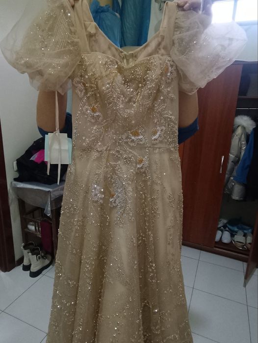 Платье почти новое!