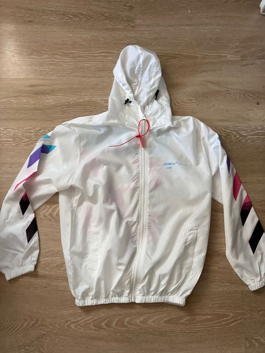 Off white L мъжка ветровка