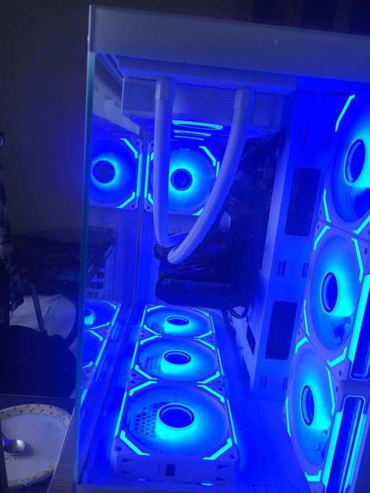 Спешно!Геймърски компютър на части