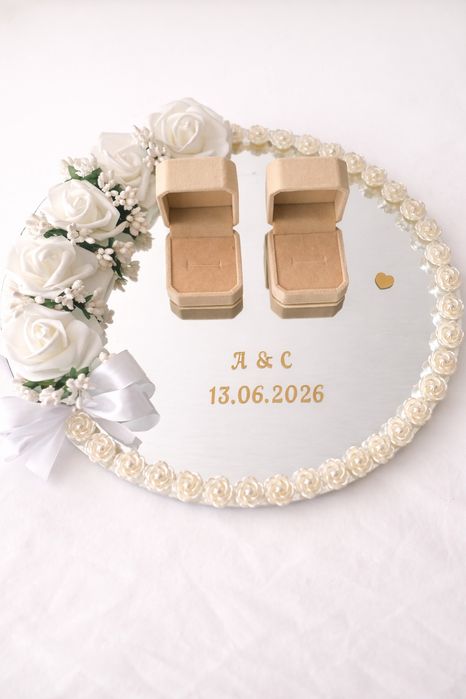 Invitații, suport verighete, plicuri, cutie dar, marturii