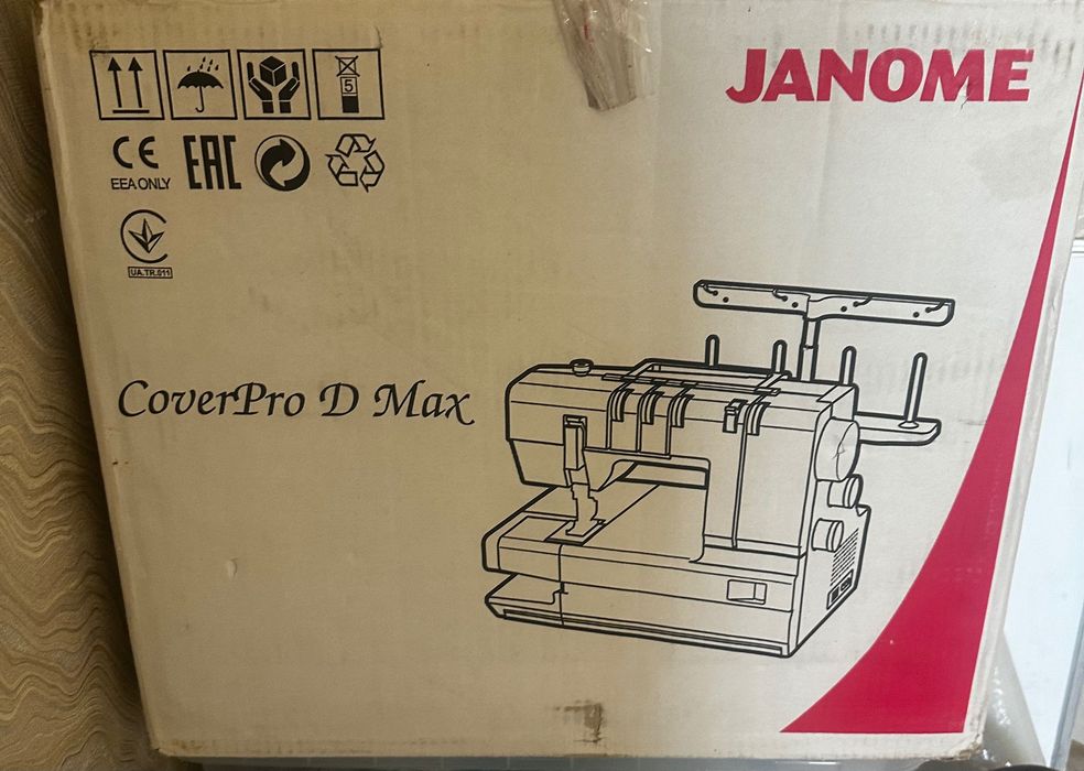 распошивальная машина Janome CoverPro D Max.