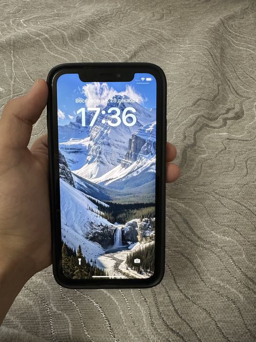 Айфон хр в хорошом состаяние