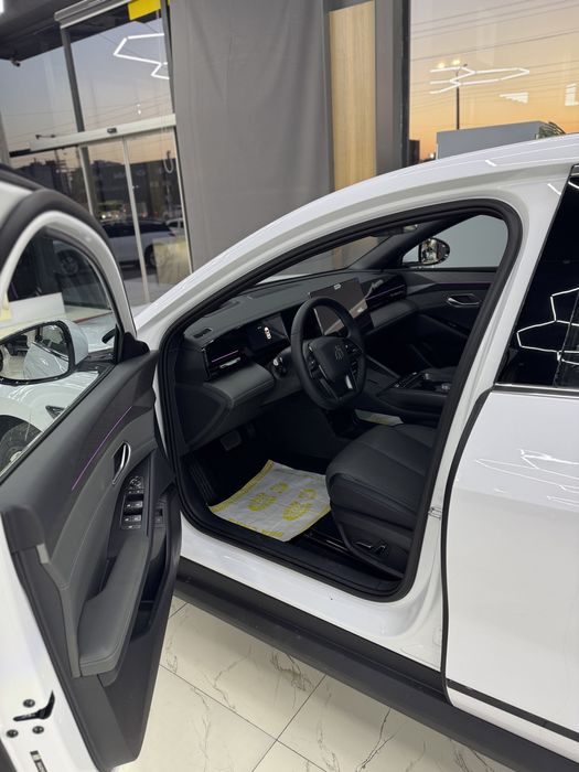 BYD Qin L 2025 — 4