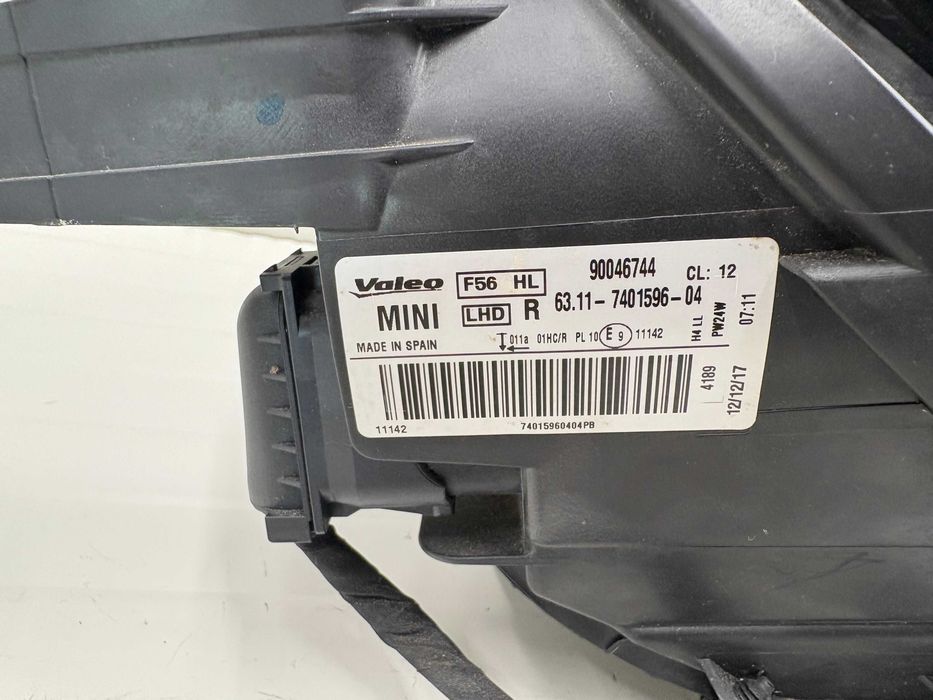 Десен фар Н7 Мини Купър Ф54 Ф55 Ф56 Ф57 с жълт мигач