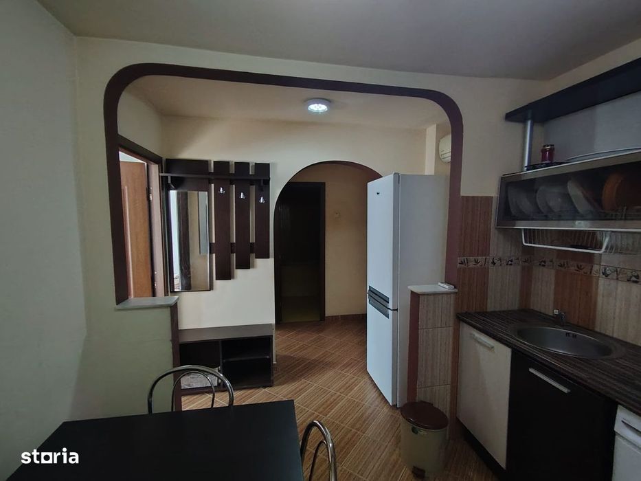 Apartament 2 camere decomandat in Aleea Trandafirilor