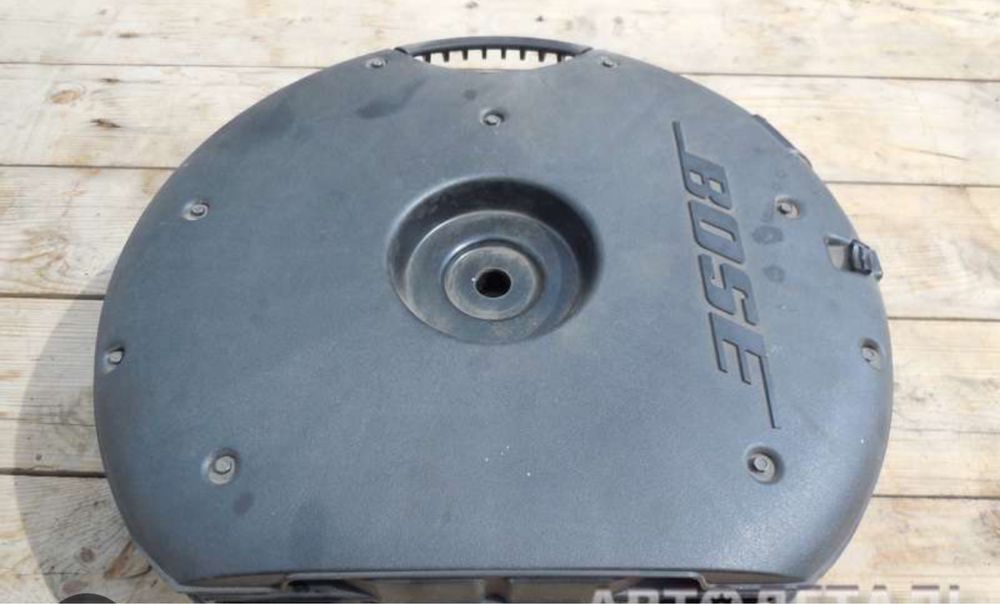 Продам стекло от фар Infiniti fx35 fx45