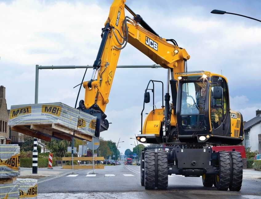 В наличии колесный экскаватор JCB JS145W