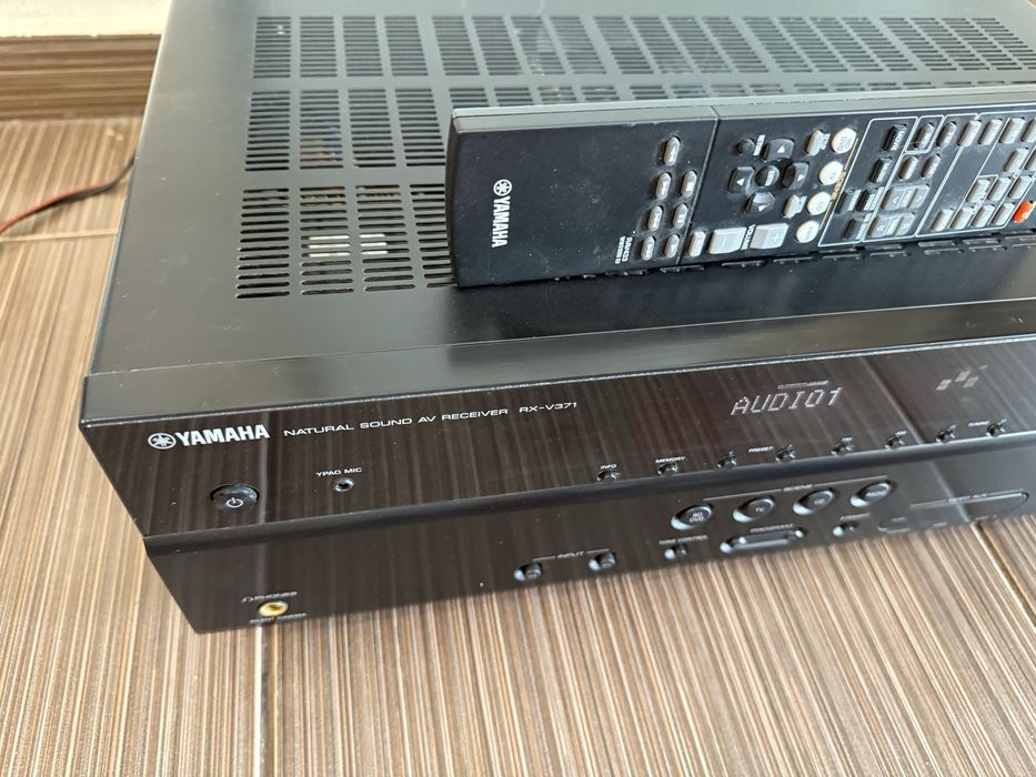 Като нова Yamaha RX-V371