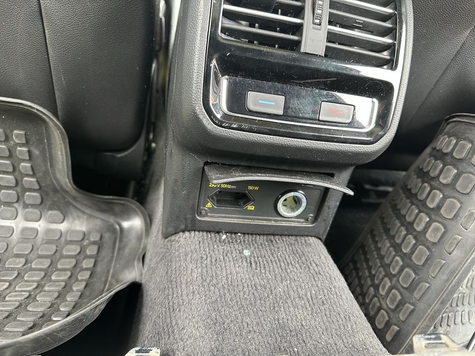 Interior piele Scaune fata cu incalzire, bancheta spate , cotiera si fete de usi Vw Passat B8 alcantara Break combi variant 2.0 TDI DFC DFCA DSG SGH