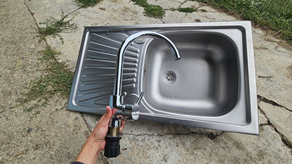 Vand chiuveta inox si baterie inox