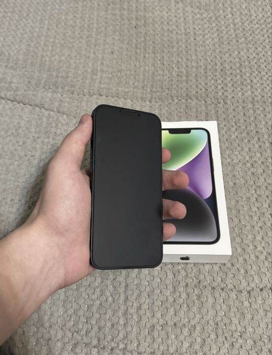 Продам айфон 14 128 гб