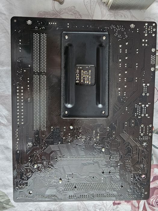 Дъно с процесор AMD  Fx6100 и RAM памет 2х 4GB