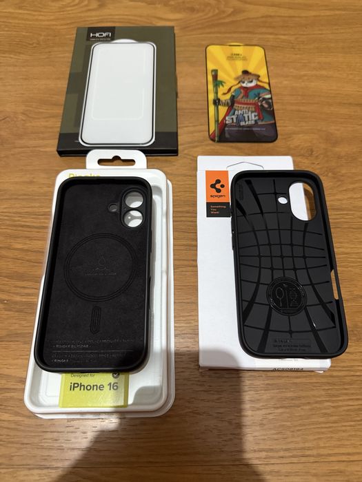 Huse Iphone 16 Spigen - Ringke si folii protectie