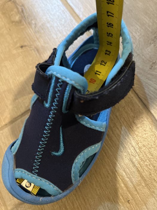 2 perechi sandale baieti Lasocki 21 si Nike 22