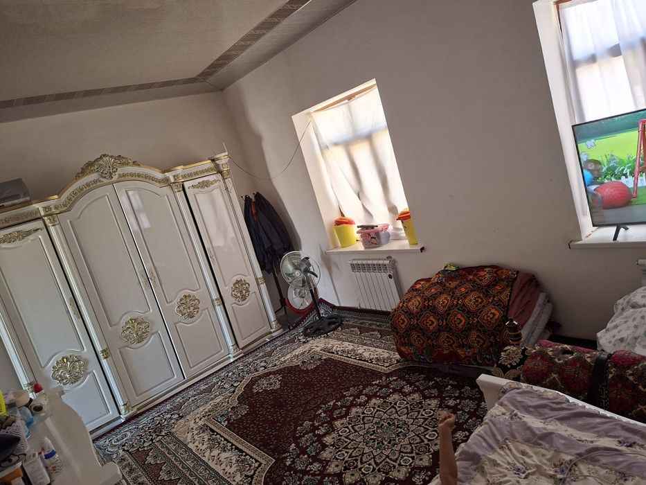 Srochna hovli sotiladi. Narpay eski 5. 8 sotix