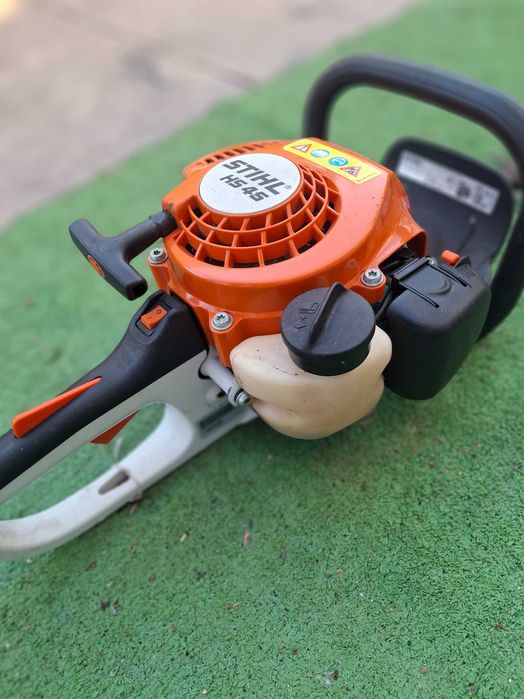 Бензинов храсторез Stihl HS 45