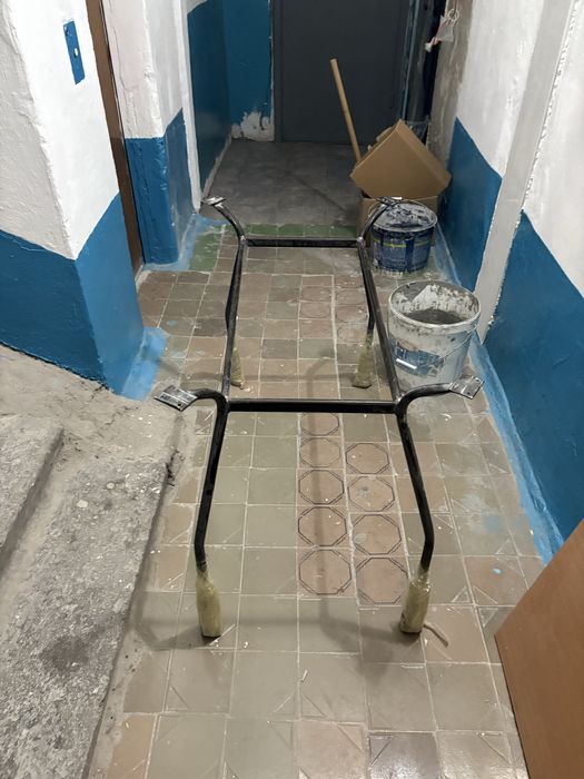 Срочно Стол по дешману