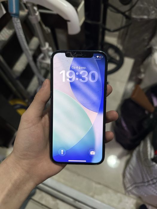 Продам айфон 12 iphone 12