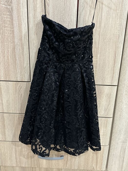 Черна официална рокля с пайети Mohito XXS