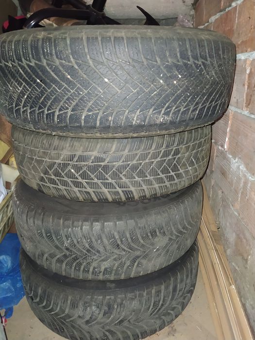 Гуми със джанти 195/65/15