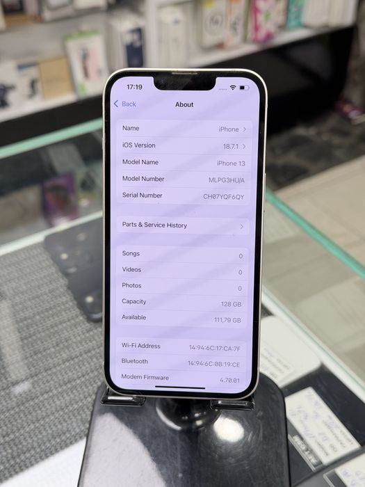 iPhone 13 128GB White