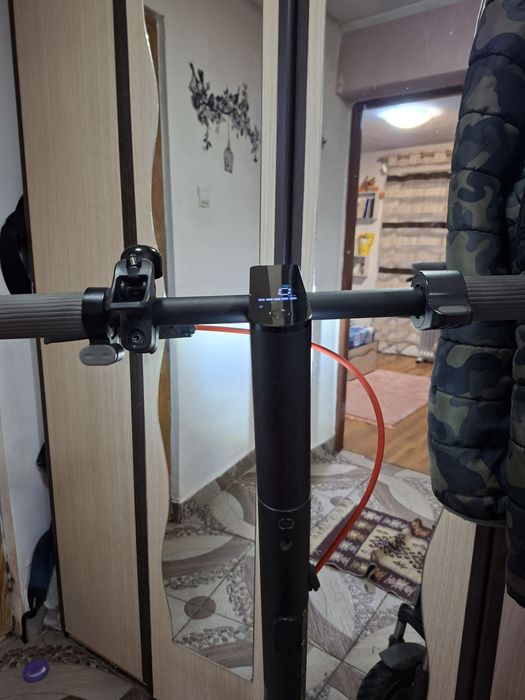 Vând xaomi electric scuter 5