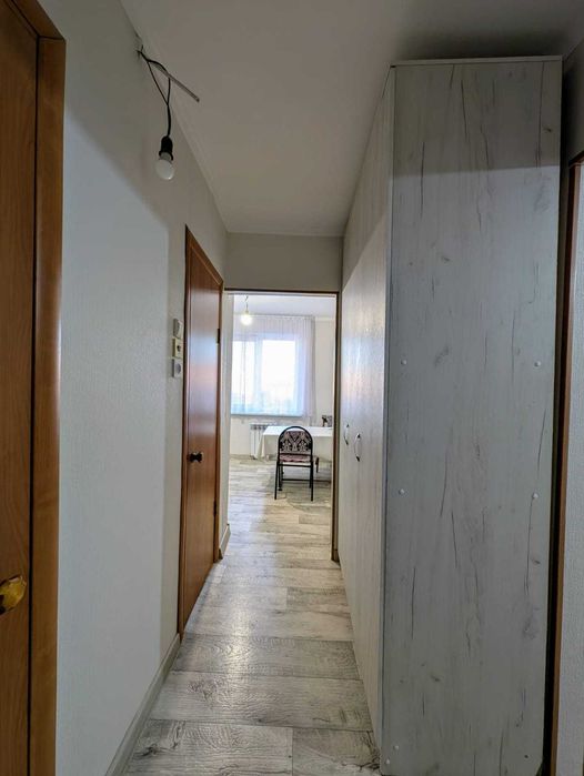 продается 2 комн кв р-н Строитель