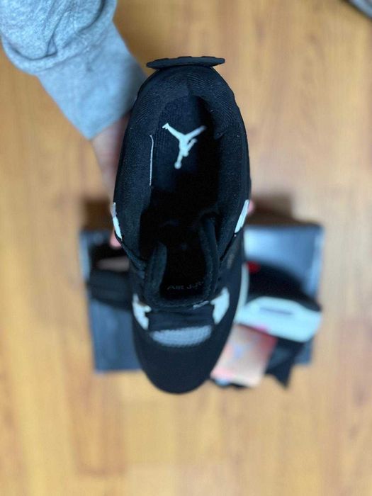 #PREDARE PERSONALA# Nike Air Jordan 4 White Thunder Editie Limitata