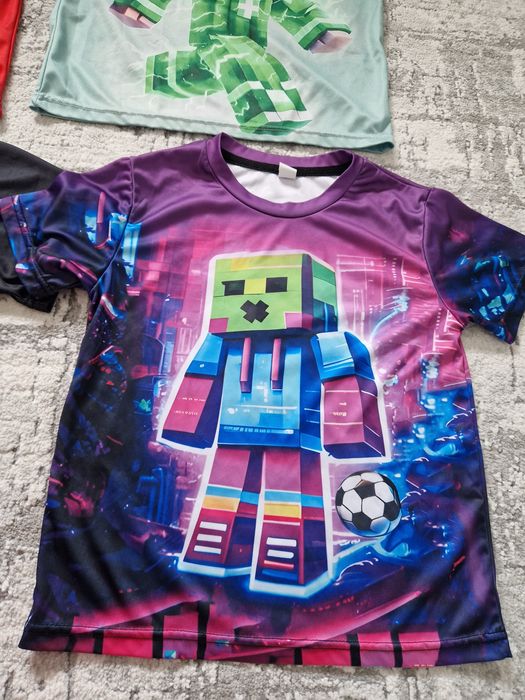 Set tricou mărimea 9/10ani