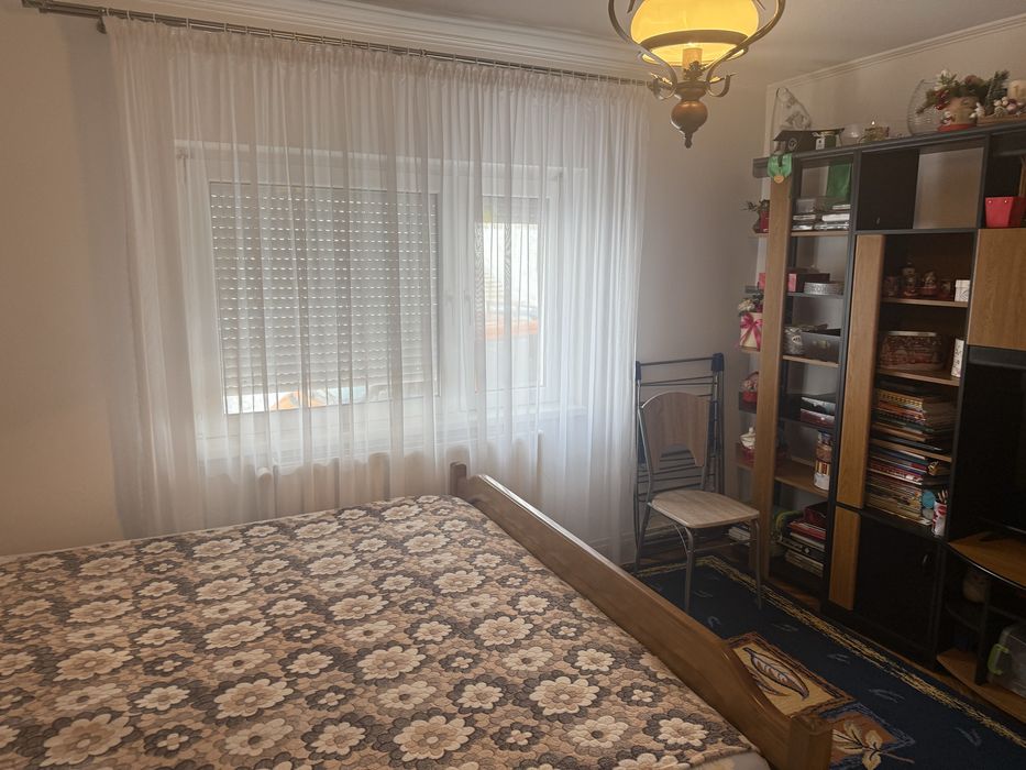 Vand apartament in Micro 16 Str.Zenit nr 33.